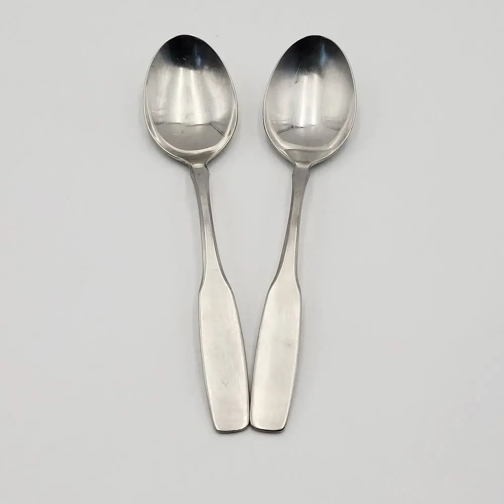 Oneida Paul Revere Set 2 Place Oval Soup Spoon 6.75